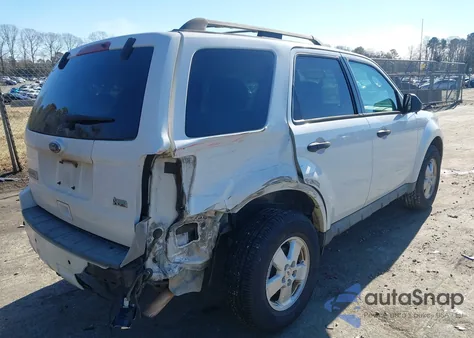 2010 Ford Escape Xlt из США, поврежденный, VIN 1FMCU9DG6AKC84961